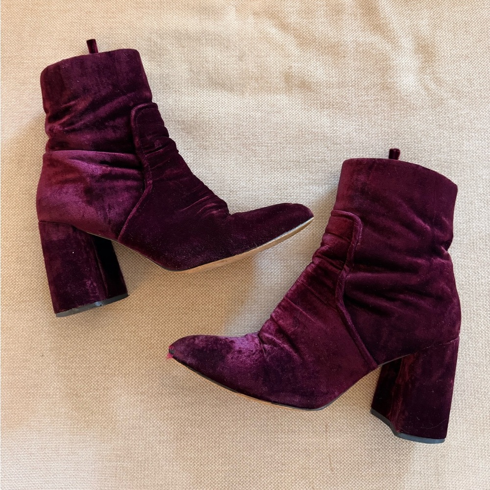 Steve Madden Burgundy Velvet Heeled Boots